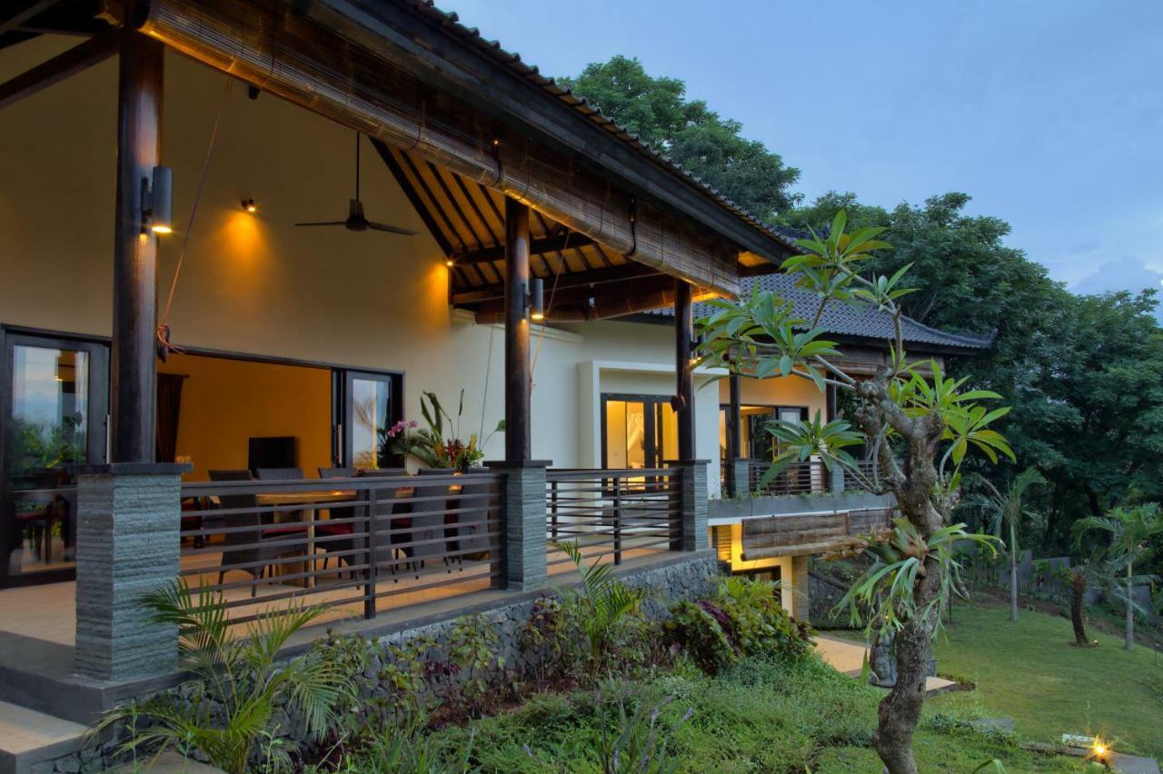 Villa Cahaya Perfectly Formed By The Natural Surrounding And Balinese Hospitality Lovina Beach Extérieur photo
